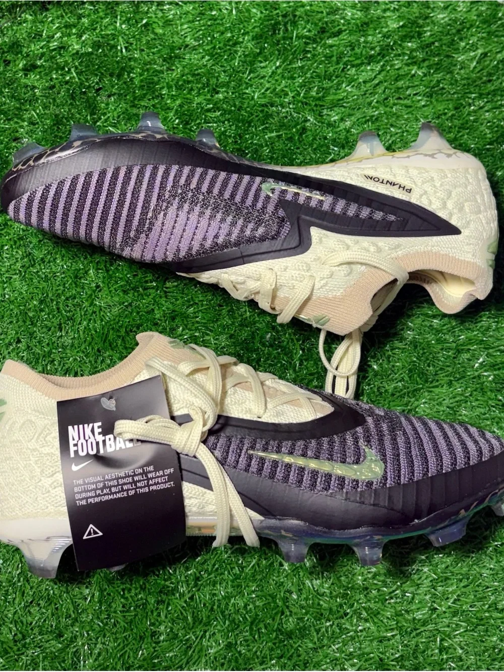 Men’s Soccer Cleats - Nike Phantom x Kobe  - Size 9.5 - New